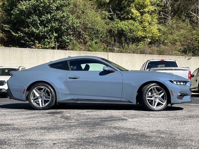 Certified 2024 Ford Mustang Coupe RWD image 2