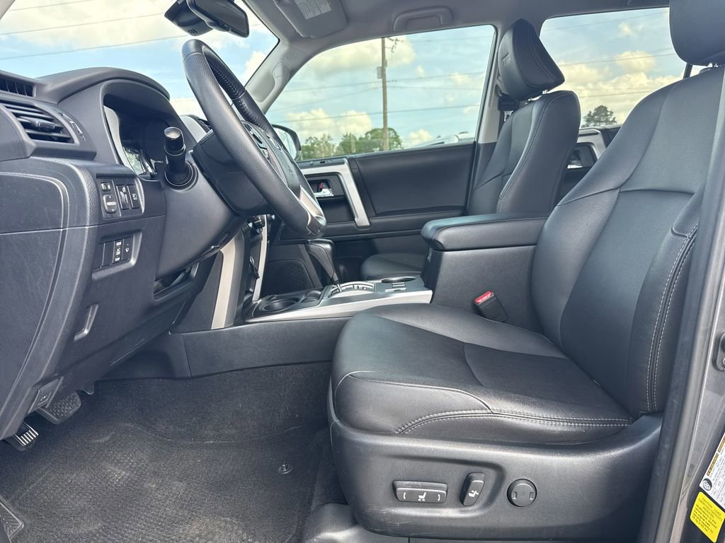 Used 2022 Toyota 4Runner TRD Sport RWD image 12