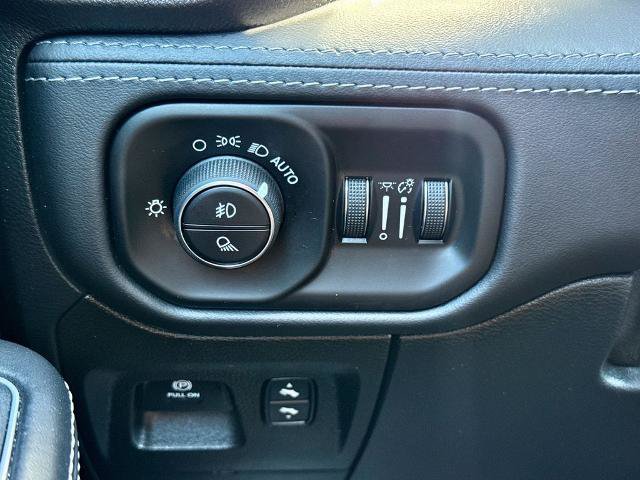 Used 2022 RAM 1500 Limited AWD/4WD image 27