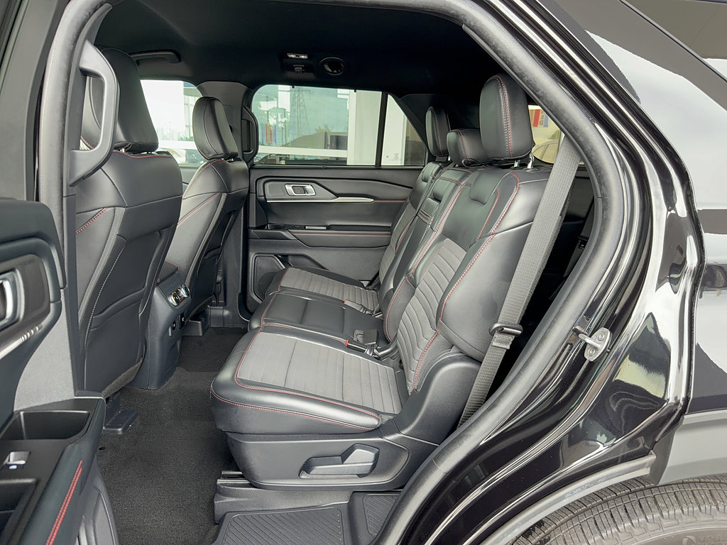 Certified 2025 Ford Explorer ST-Line w/ Premium Package RWD image 12