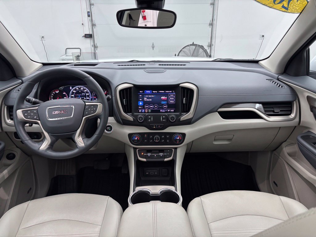 Used 2023 GMC Terrain Denali w/ LPO, Floor Liner Package AWD/4WD image 3