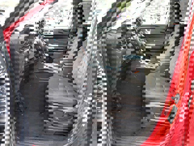 Certified 2022 Ford Explorer XLT w/ Class IV Trailer Tow Package image 13