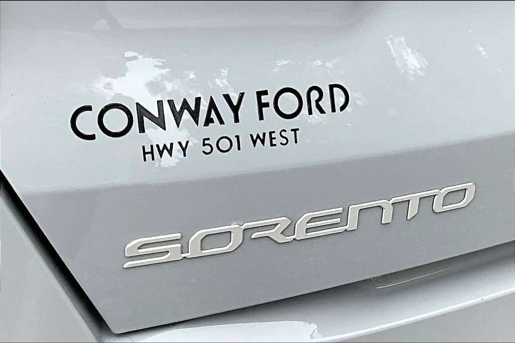 Used 2025 Kia Sorento EX w/ Panoramic Sunroof Package FWD image 26