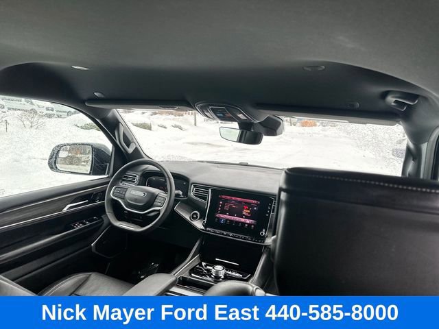 Used 2024 Jeep Wagoneer Series II AWD/4WD image 17