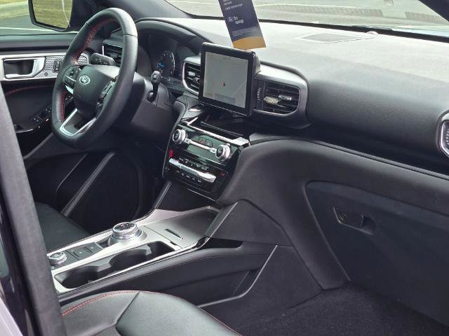 Certified 2023 Ford Explorer ST-Line w/ Class IV Trailer Tow Package image 10