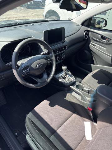 Used 2022 Hyundai Kona SEL w/ Cargo Package FWD image 5