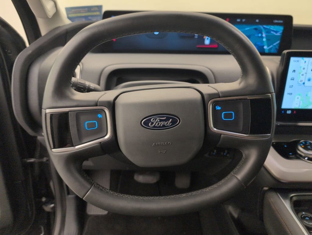 Certified 2025 Ford Expedition Active RWD image 35