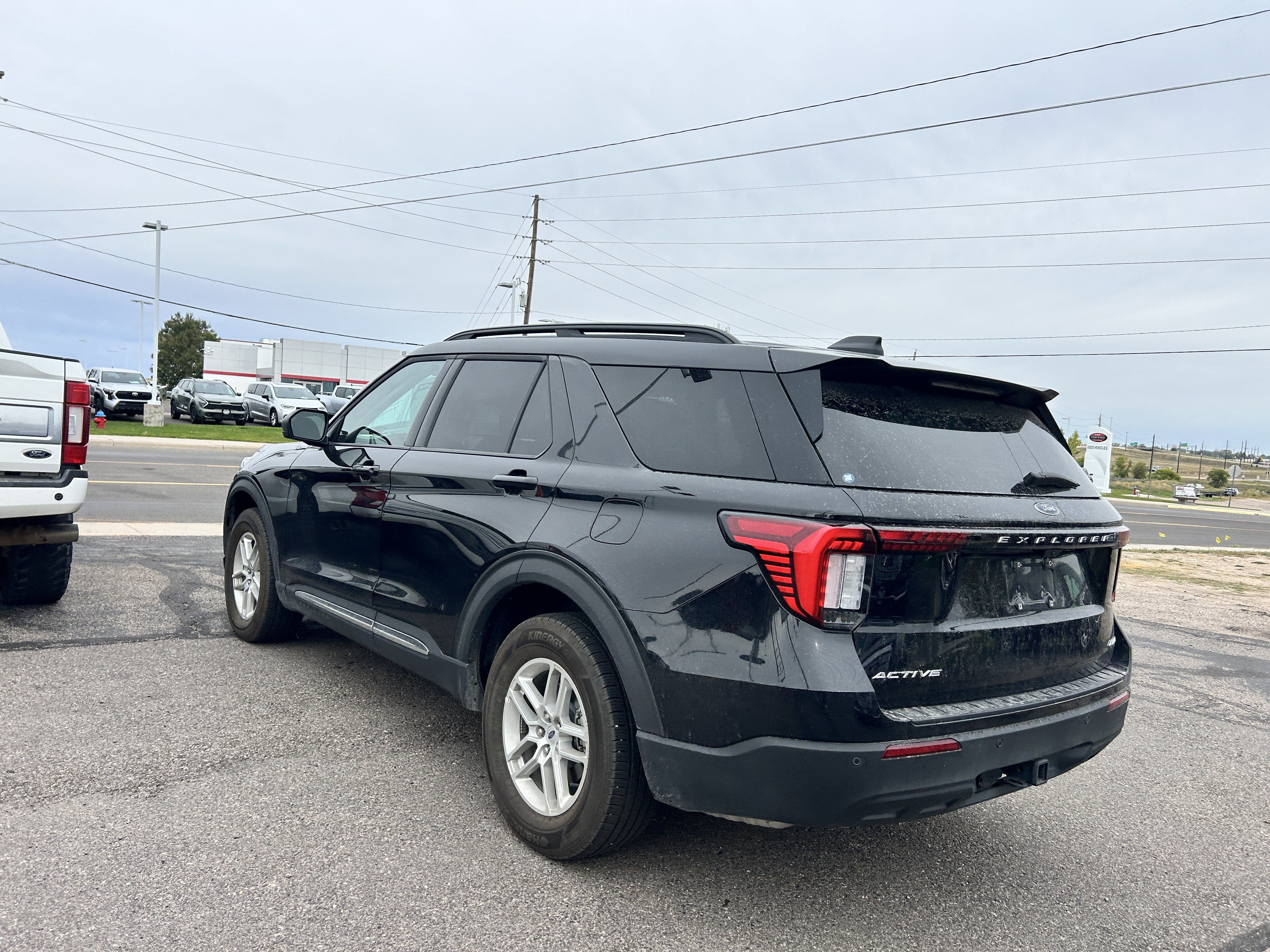 Certified 2025 Ford Explorer Active AWD/4WD image 4