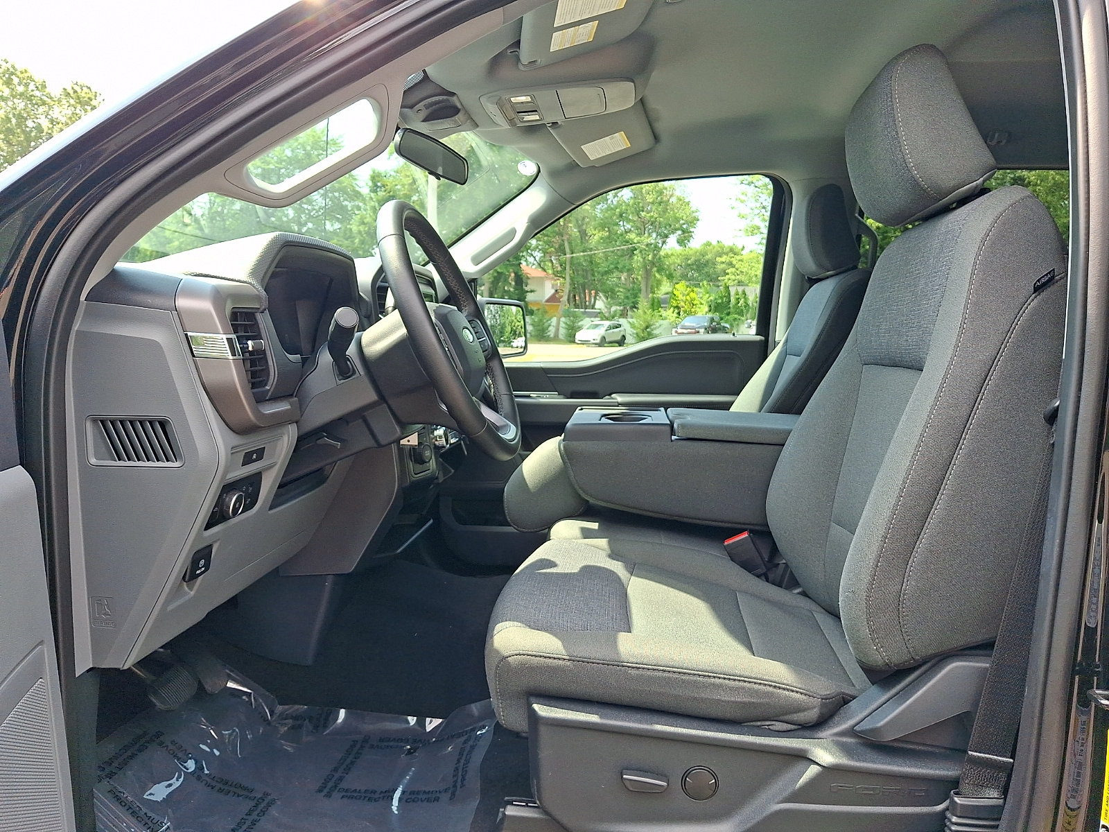 Certified 2025 Ford F150 XLT w/ Equipment Group 301A Standard AWD/4WD image 14