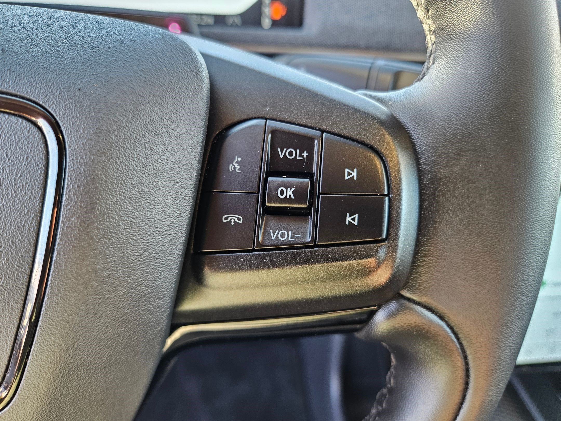 Certified 2025 Ford Mustang Mach-E Premium AWD/4WD image 20