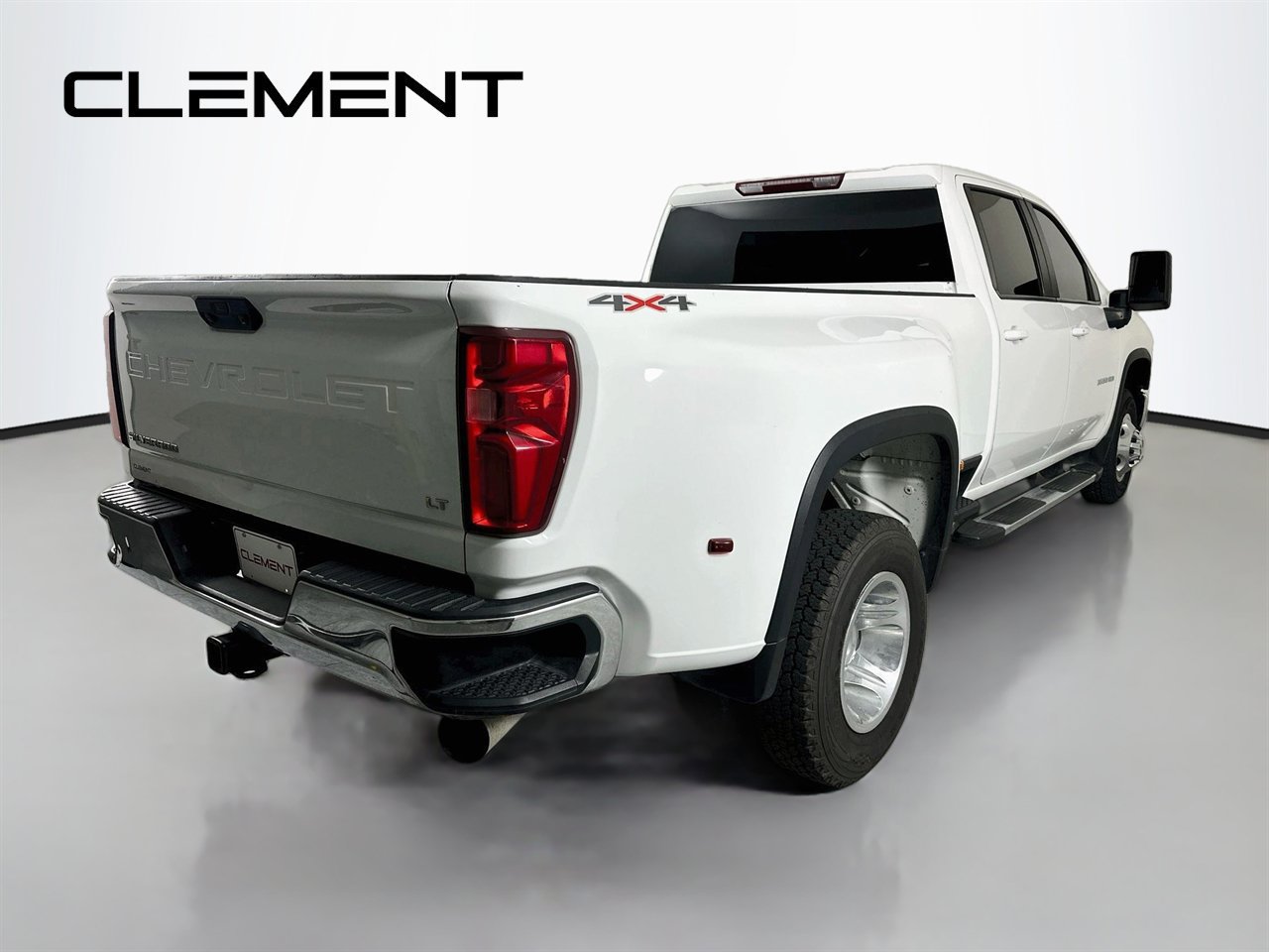 Used 2024 Chevrolet Silverado 3500 LT AWD/4WD image 7