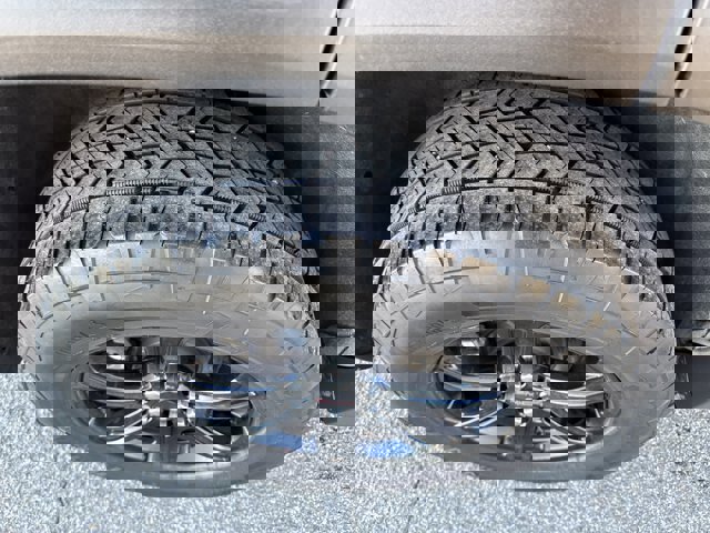 Used 2023 GMC Acadia AT4 w/ Technology Package image 13