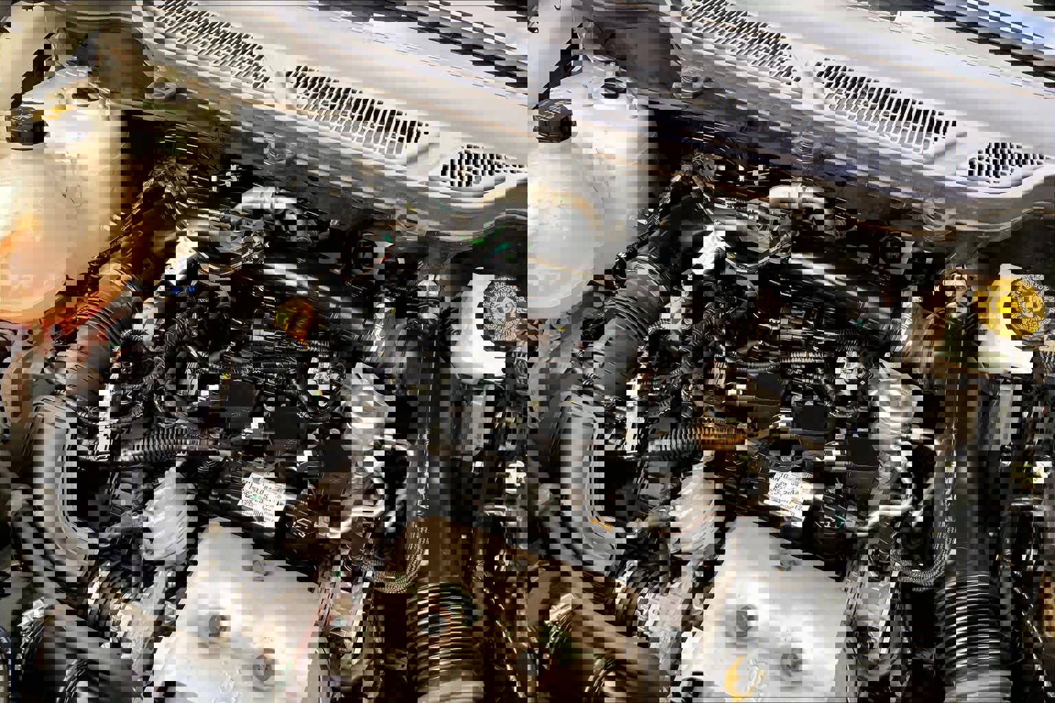 Certified 2021 Ford EcoSport SE image 28