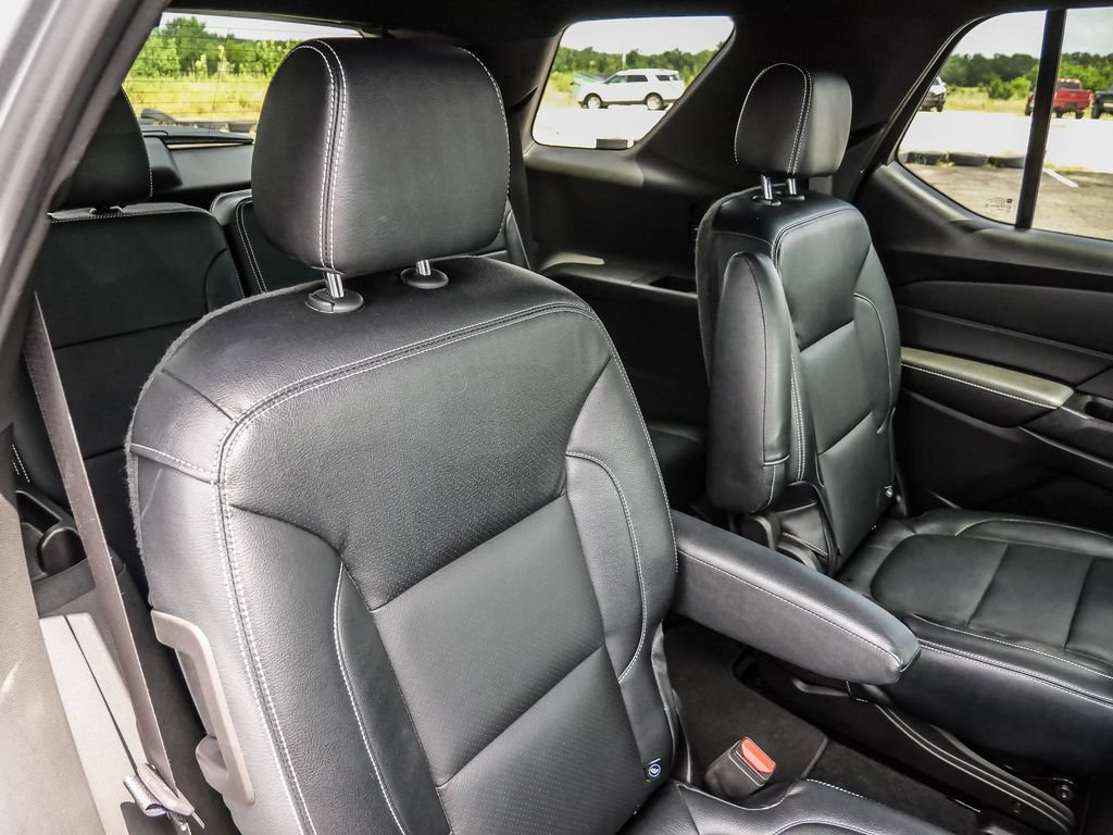 Used 2023 Chevrolet Traverse LT FWD image 47