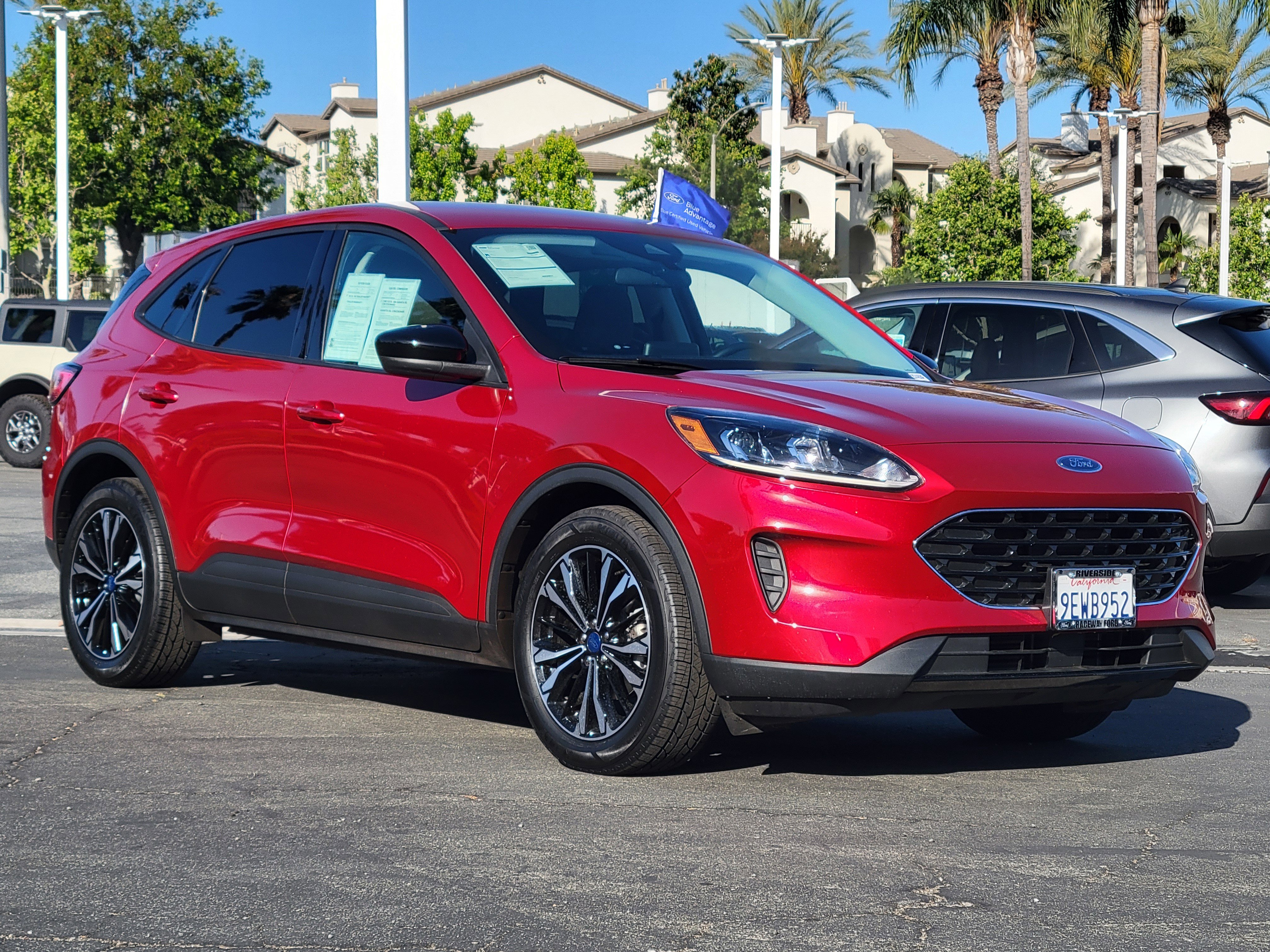 Certified 2022 Ford Escape SE w/ SE Sport Appearance Package