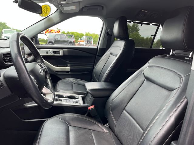 Certified 2022 Ford Explorer Limited AWD/4WD image 14