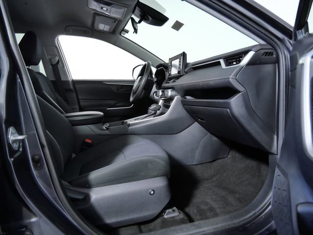 Used 2019 Toyota RAV4 LE AWD/4WD image 11