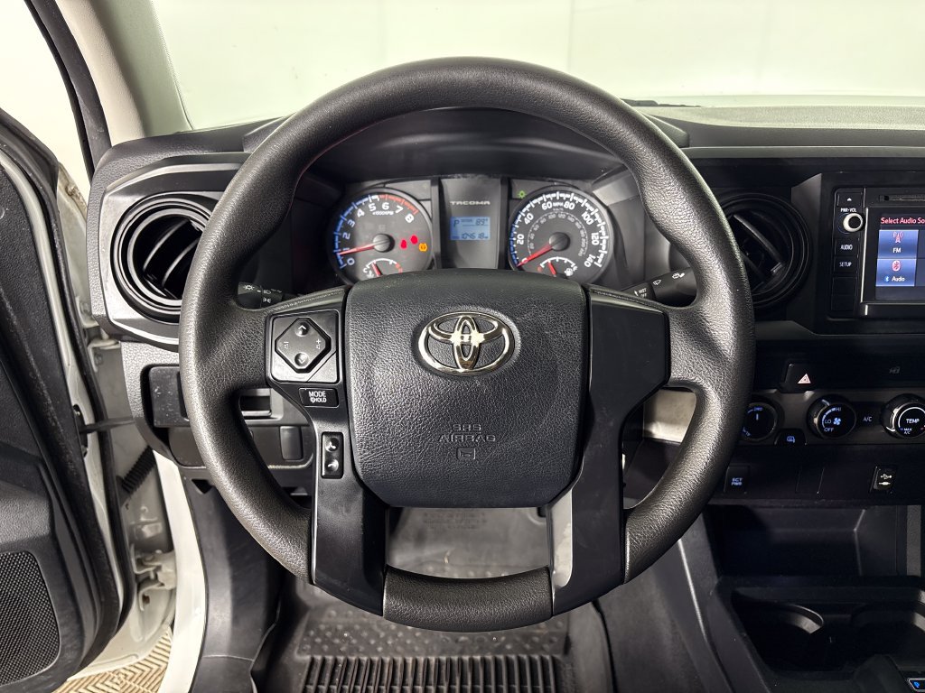 Used 2017 Toyota Tacoma SR AWD/4WD image 16