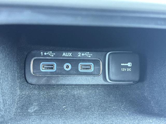 Used 2022 Jeep Grand Cherokee Limited AWD/4WD image 30