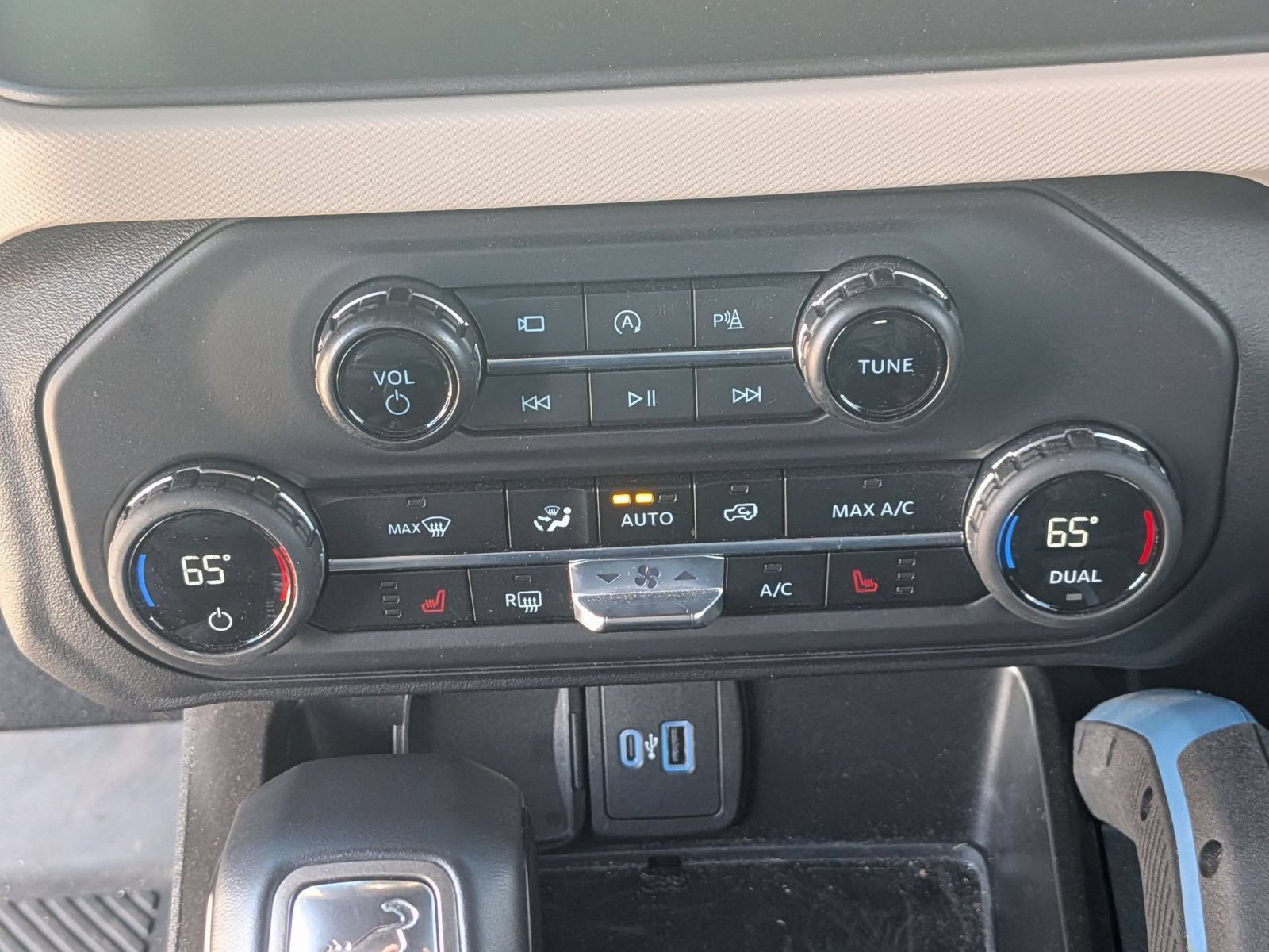 Certified 2023 Ford Bronco Wildtrak AWD/4WD image 20