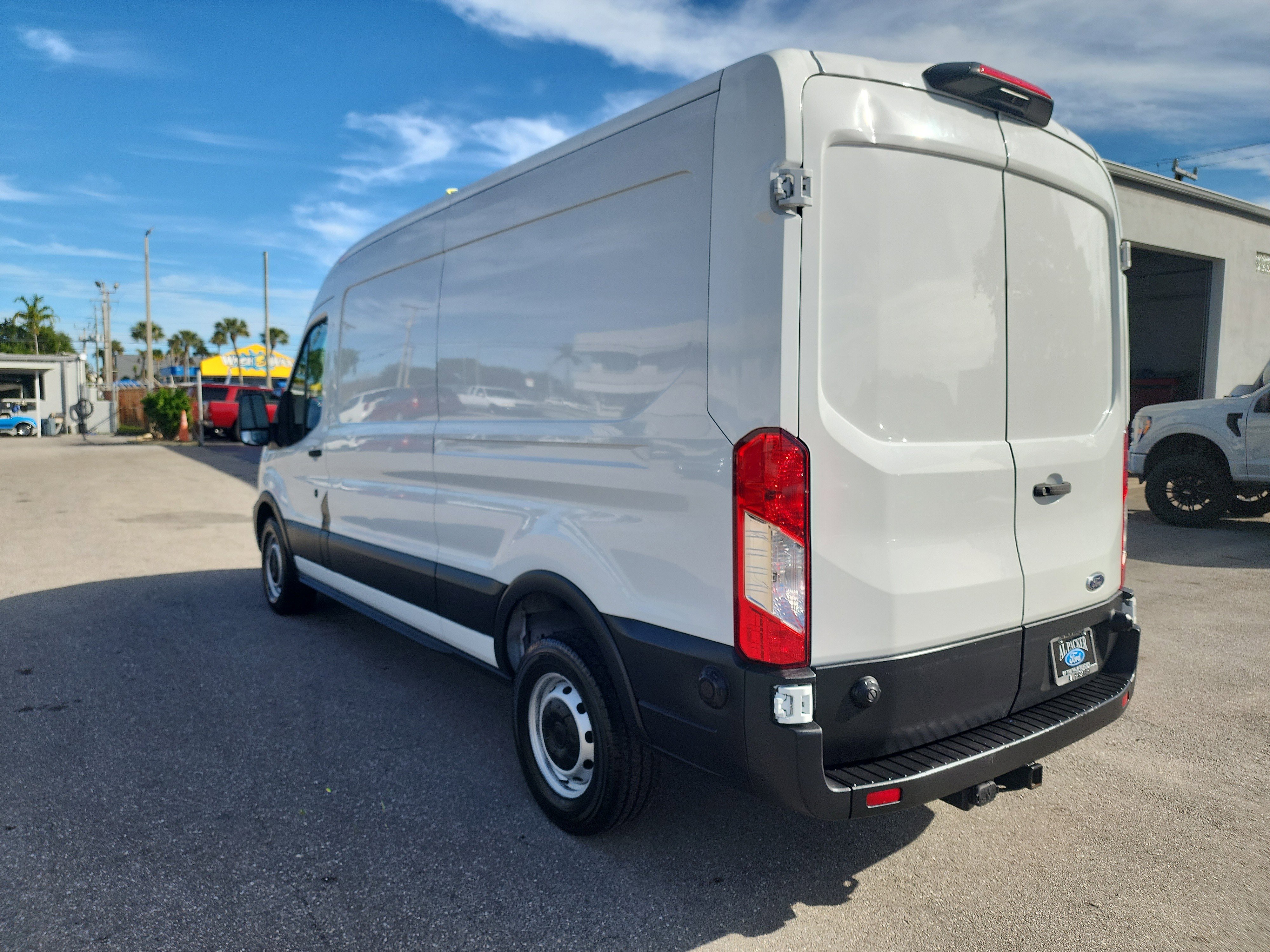 Certified 2020 Ford Transit 250 Medium Roof image 3