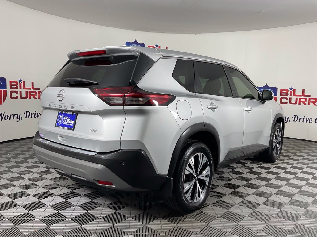 Used 2022 Nissan Rogue SV FWD image 3