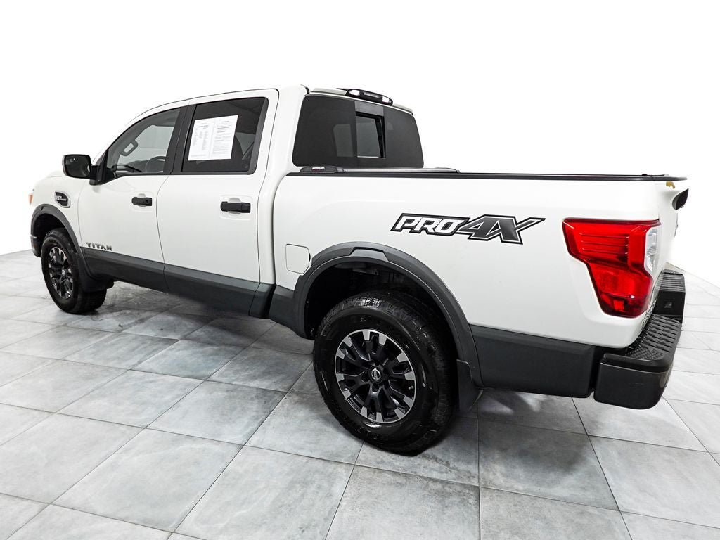 Used 2017 Nissan Titan PRO-4X AWD/4WD image 5