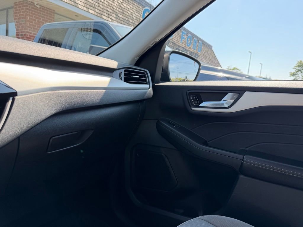 Certified 2021 Ford Escape SE AWD/4WD image 26