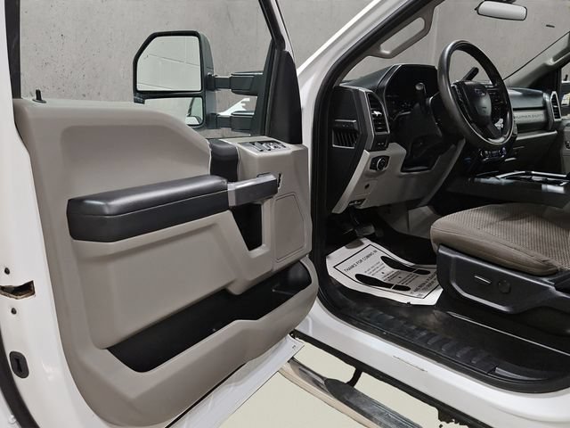 Certified 2020 Ford F250 XLT w/ FX4 Off-Road Package AWD/4WD image 12