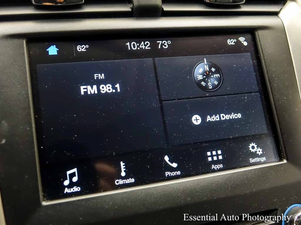 Certified 2018 Ford Fusion SE w/ Fusion SE Technology Package FWD image 18