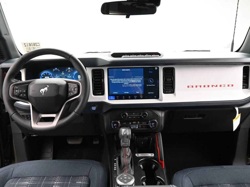 Certified 2026 Ford Bronco Heritage Edition AWD/4WD image 19