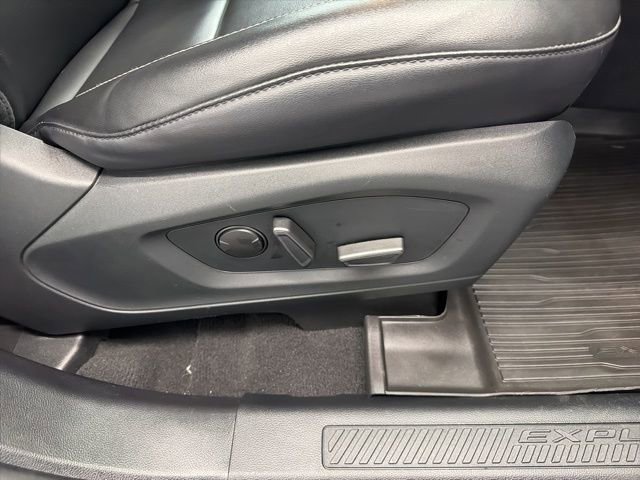 Certified 2022 Ford Explorer XLT w/ Equipment Group 202A image 14