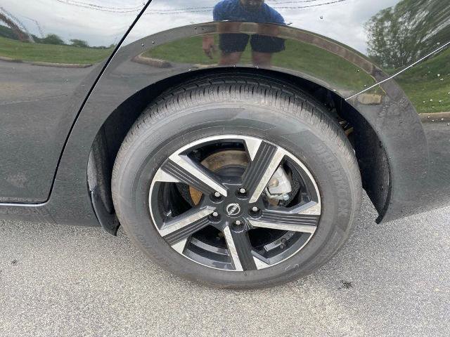 Used 2025 Nissan Sentra SV FWD image 30