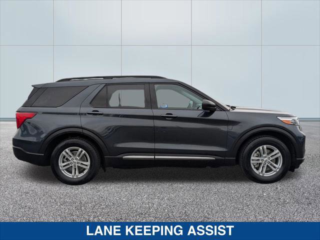 Certified 2023 Ford Explorer XLT image 2