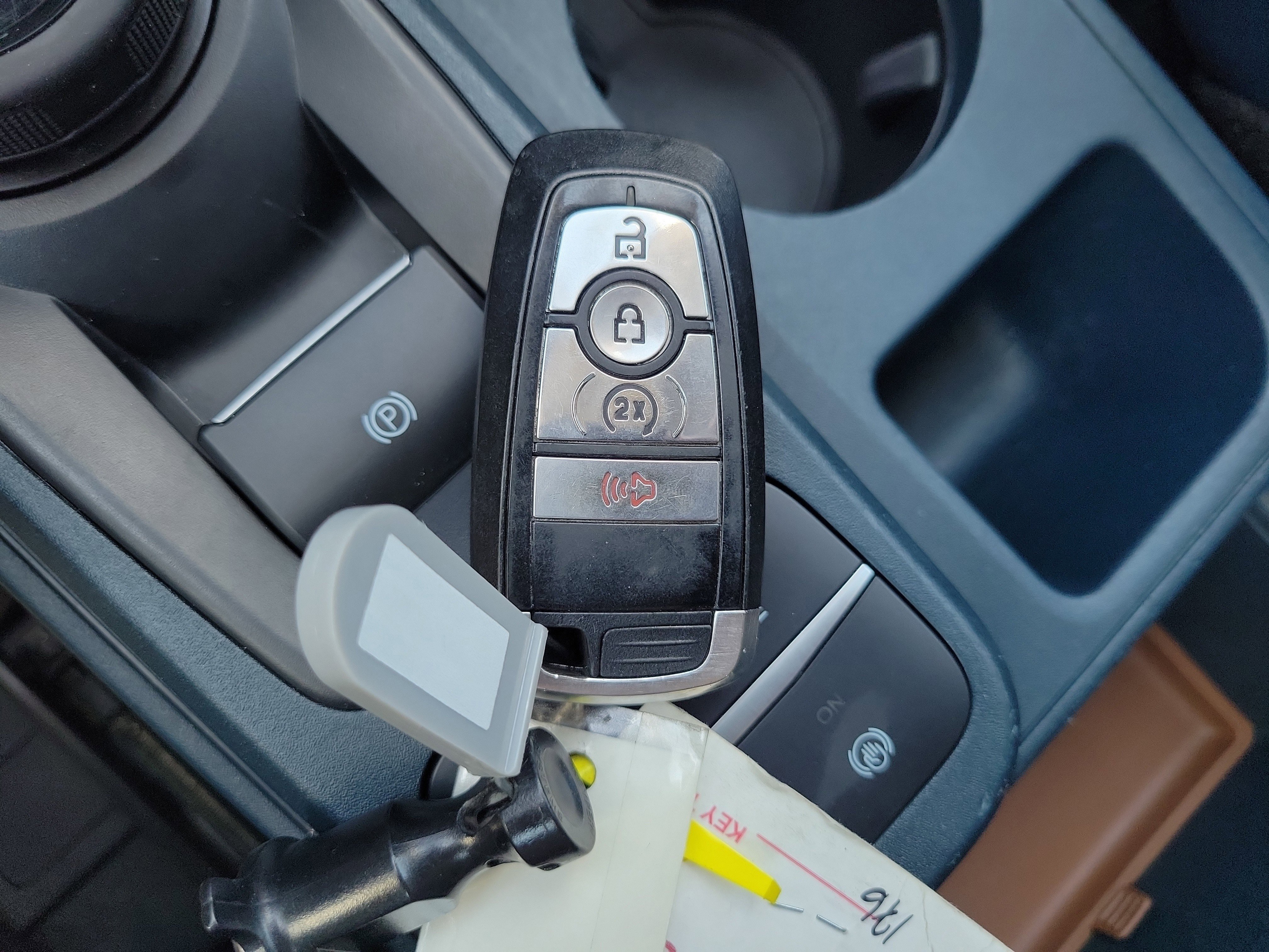 Certified 2022 Ford Maverick Lariat w/ Lariat Luxury Package AWD/4WD image 29