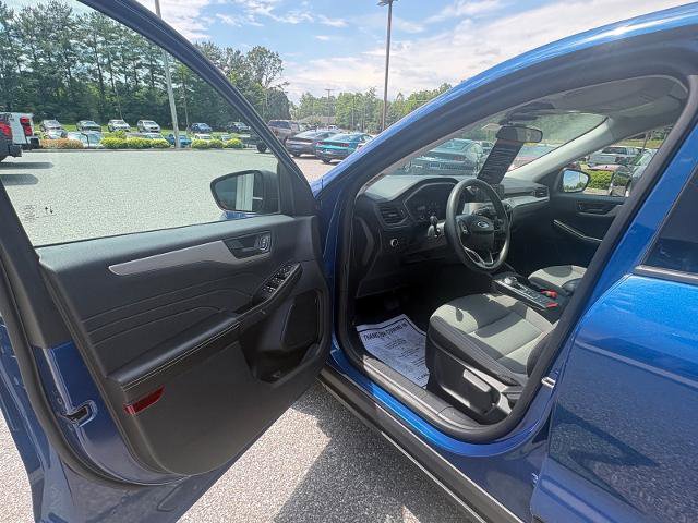 Certified 2022 Ford Escape S AWD/4WD image 9