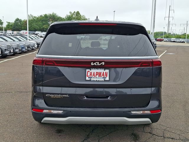 Used 2022 Kia Carnival LX FWD image 4