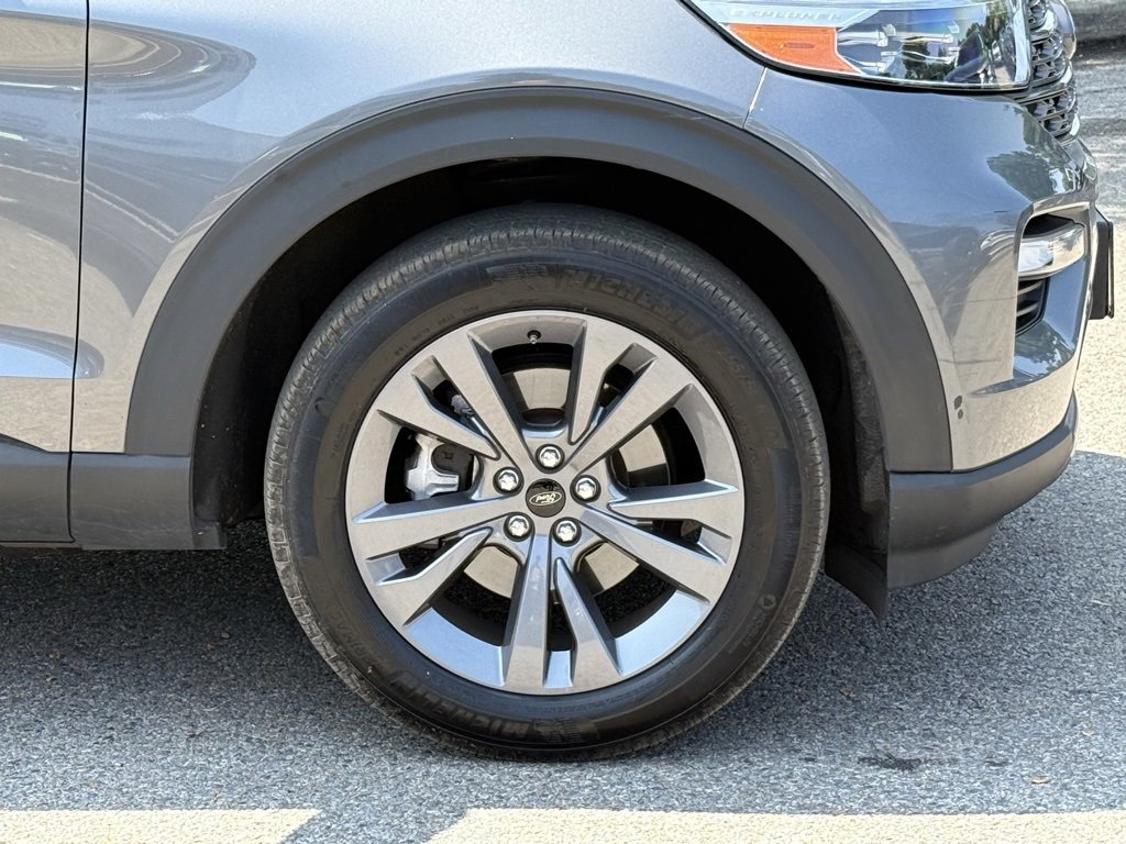 Certified 2023 Ford Explorer XLT w/ Equipment Group 202A image 10