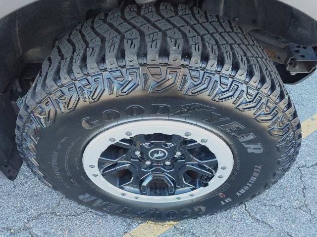Certified 2022 Ford Bronco Black Diamond w/ Sasquatch Package AWD/4WD image 11