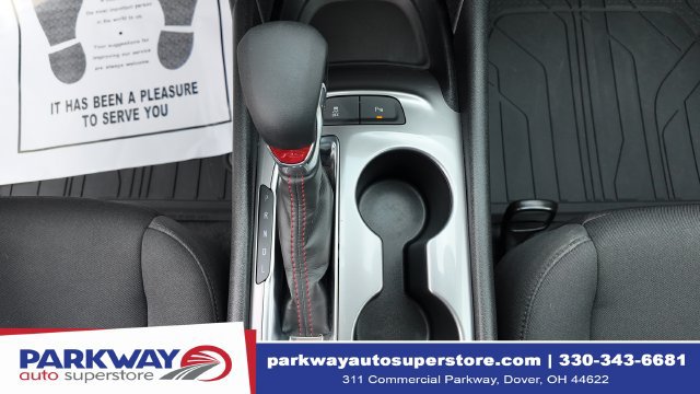 Used 2025 Chevrolet Malibu RS FWD image 21