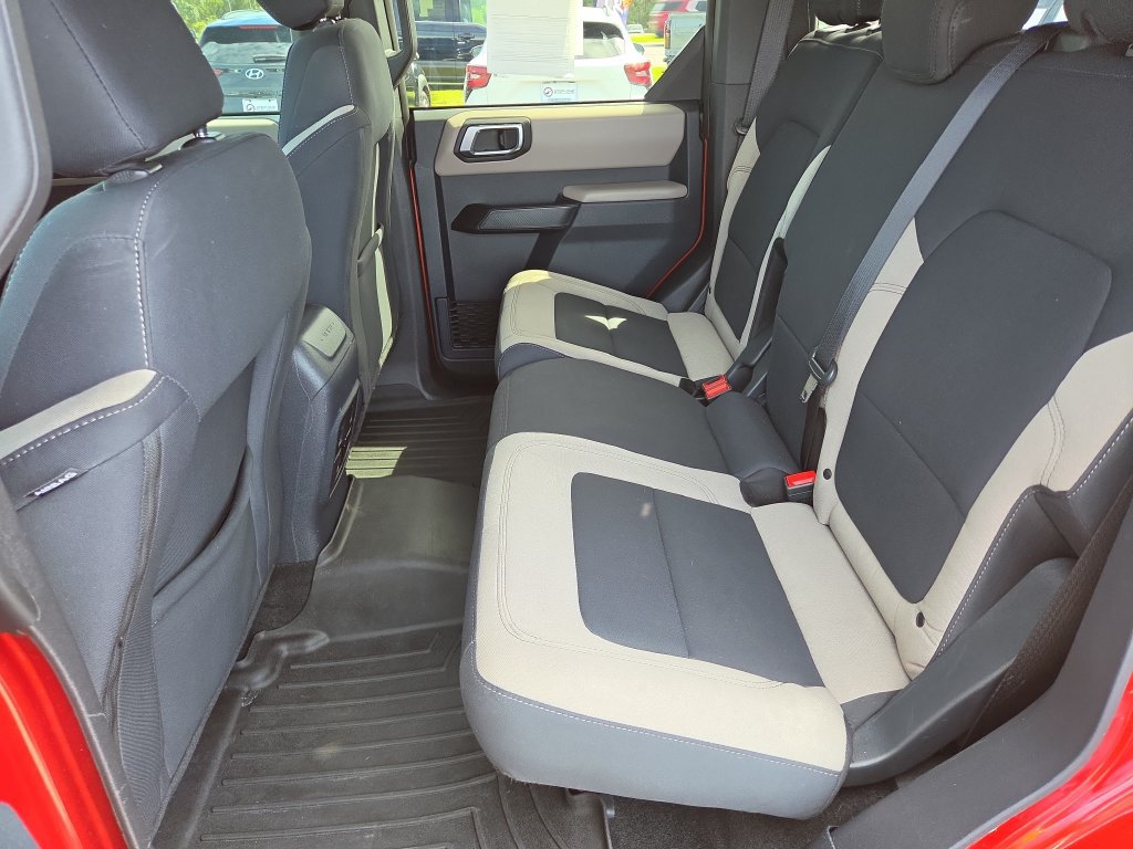 Certified 2023 Ford Bronco Big Bend w/ Sasquatch Package AWD/4WD image 31