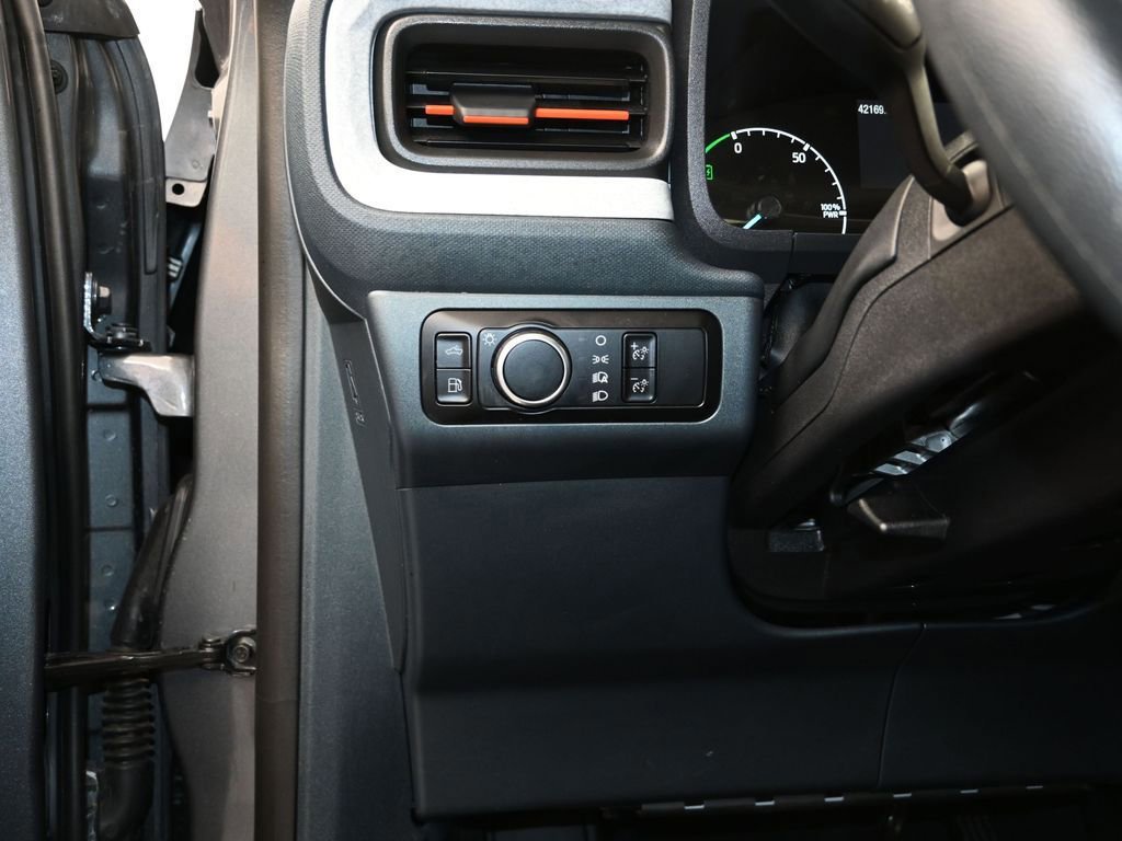 Certified 2023 Ford Maverick XLT image 30