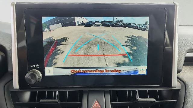 Used 2025 Toyota RAV4 XLE FWD image 19
