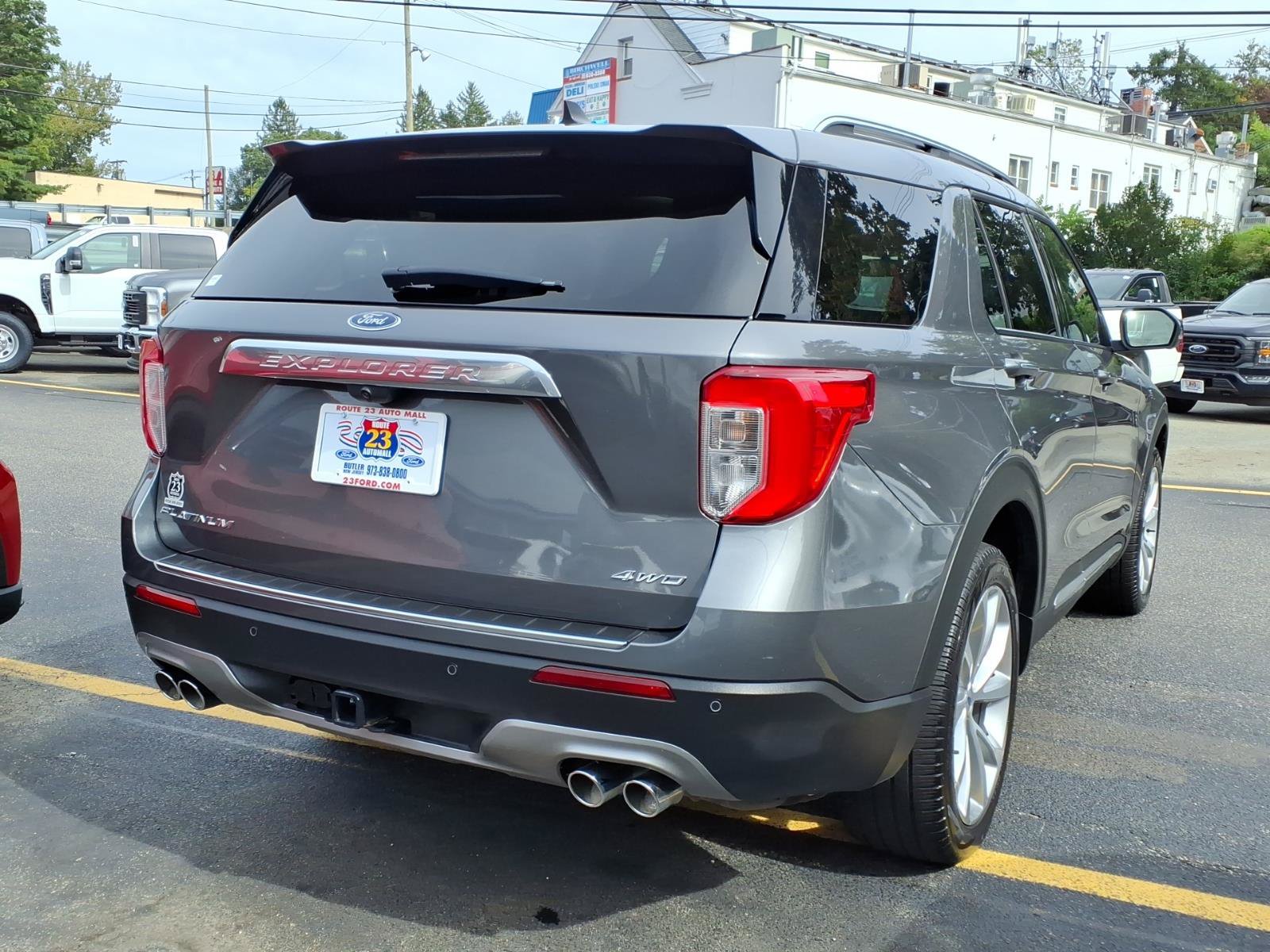 Certified 2023 Ford Explorer Platinum w/ Technology Package AWD/4WD image 8