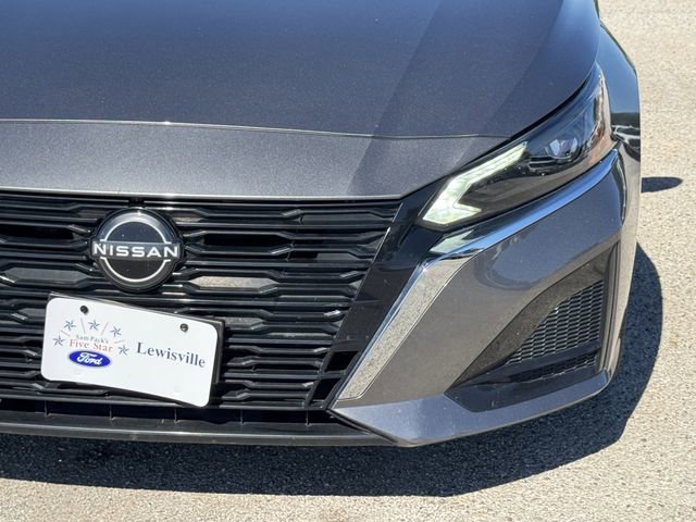 Used 2024 Nissan Altima 2.5 SL FWD image 8