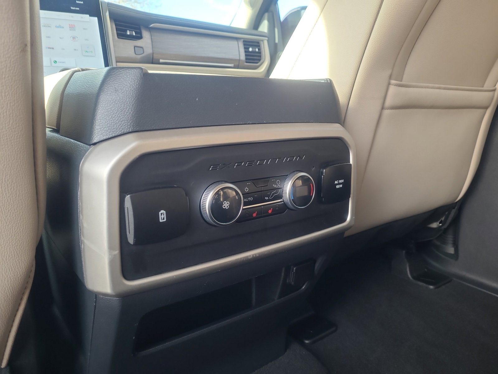 Certified 2024 Ford Expedition Max Limited w/ Excursion Package image 32