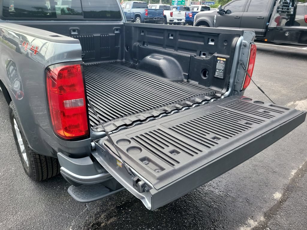 Used 2019 Chevrolet Colorado LT w/ LT Convenience Package AWD/4WD image 8