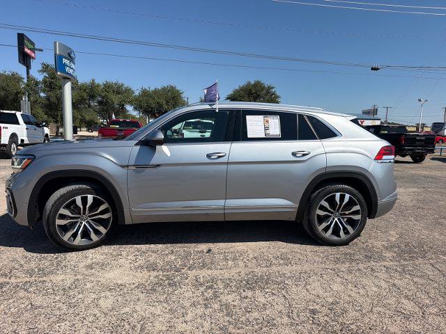 Used 2023 Volkswagen Atlas Cross Sport SEL Premium R-Line AWD/4WD image 2