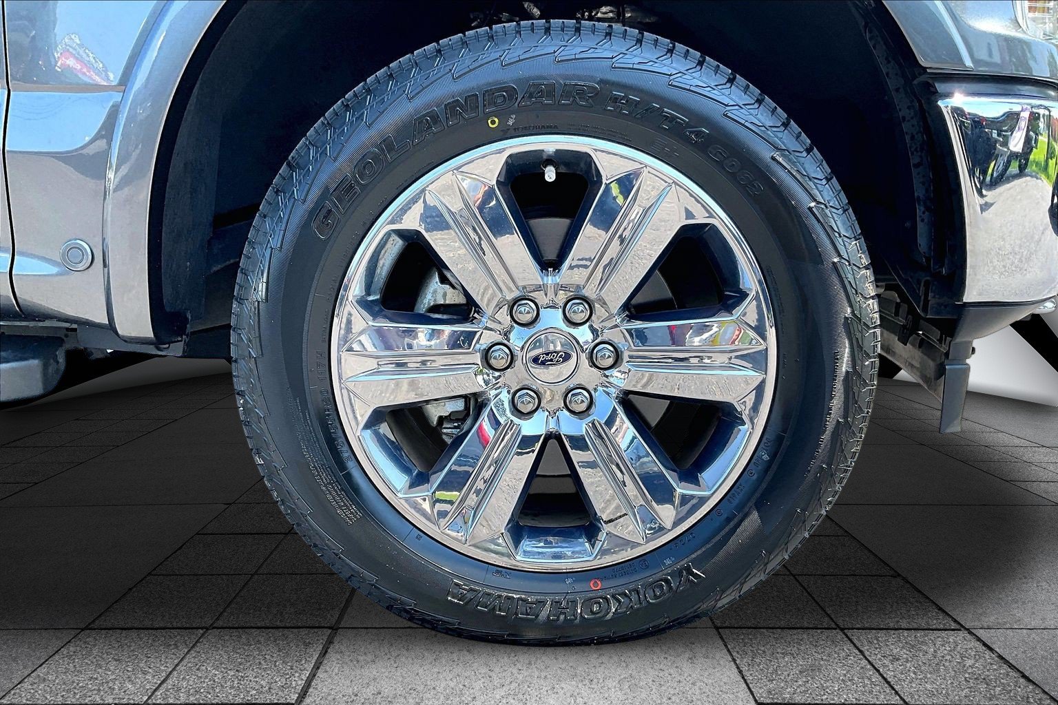 Certified 2020 Ford F150 Lariat w/ Equipment Group 502A Luxury AWD/4WD image 8