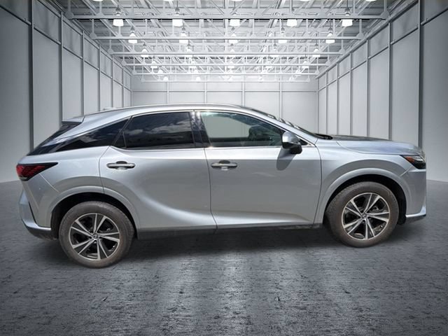 Used 2023 Lexus RX 350h w/ Accessory Package (2T) AWD/4WD image 18